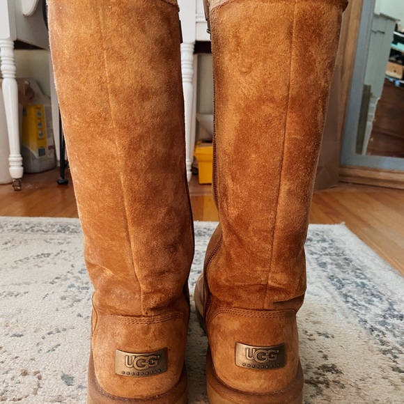 Mid-Calf UGGS - Picture 3 of 5